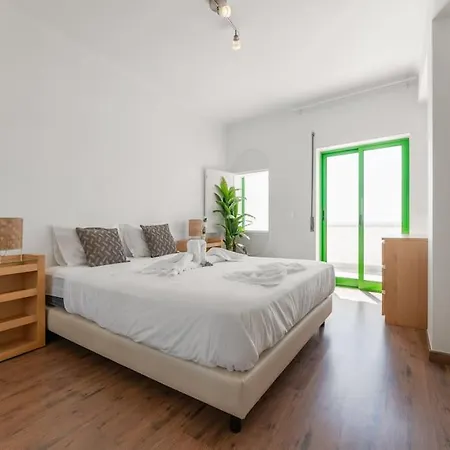 Apartment Sunset Terrace - Beachfront With Private Parking *